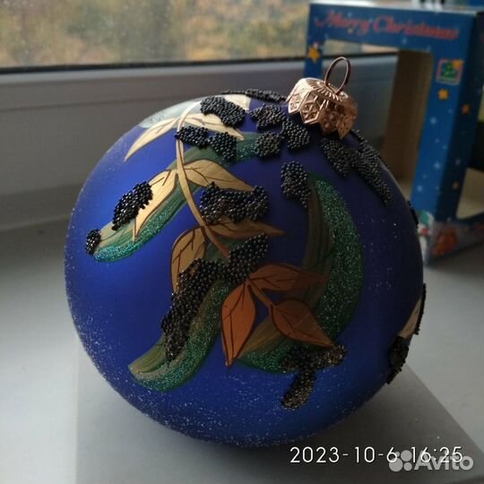 Новогодний шар 12 см ручная работа