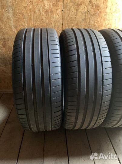 Michelin Pilot Sport 4 SUV 235/50 R19 99V