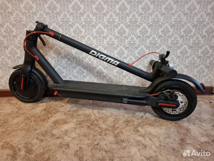 Электросамокат Hoverbot