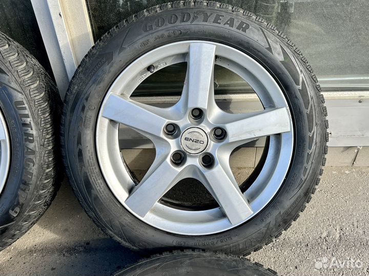 R16 Goodyear UltraGrip 9 205/55, PCD 5x120 DIA 72.6