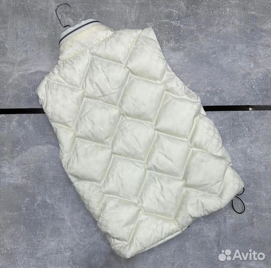 Жилетка Moncler