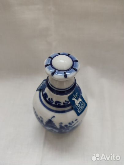 Сосуд для жидкостей, Гжель