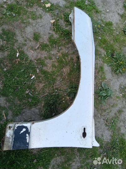 Крыло от 2110