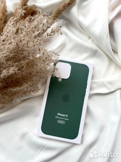 Продам новые чехлы силиконовые iPhone 13 MagSafe
