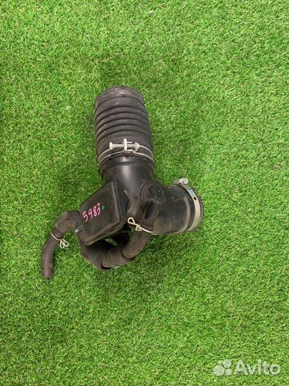 Патрубок воздушного фильтра Toyota Crown AWS210