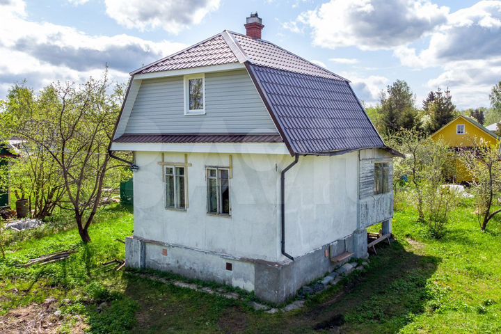 Дом 50 м² на участке 6 сот.