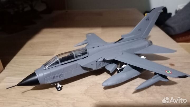 Модель самолета