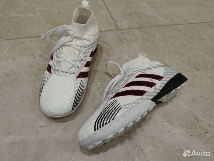 Сороконожки adidas predator