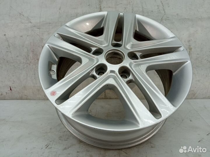 Оригинальный литой диск Kia Ceed 3 R16