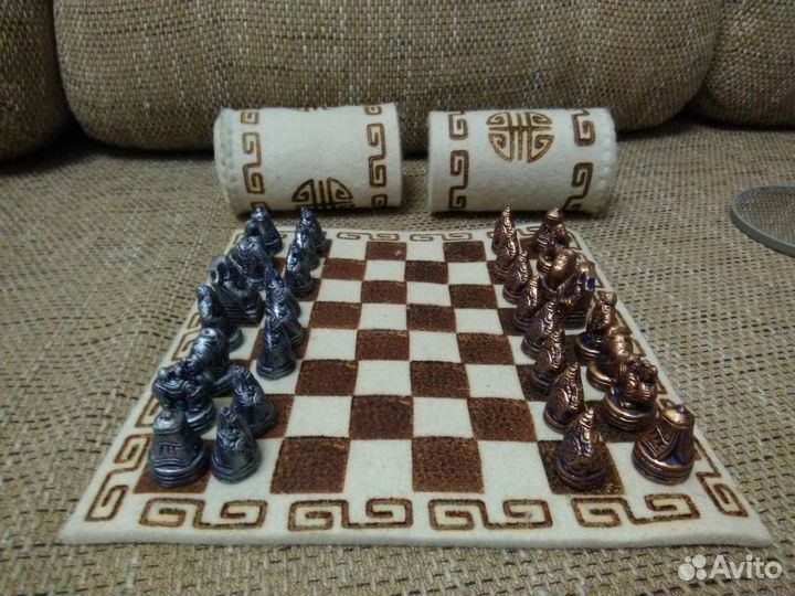 Аутентичные шахматы из Индии и Монголии
