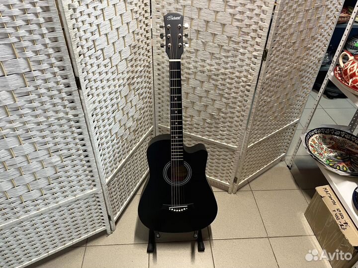 Гитара для обучения с комплектом