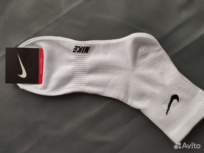 Белые носки nike