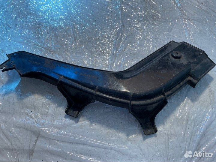 Накладка бампера Mercedes-Benz