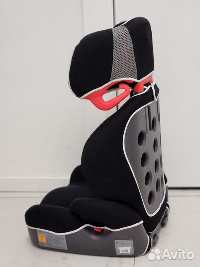 Автомобильное детское кресло от 3 лет