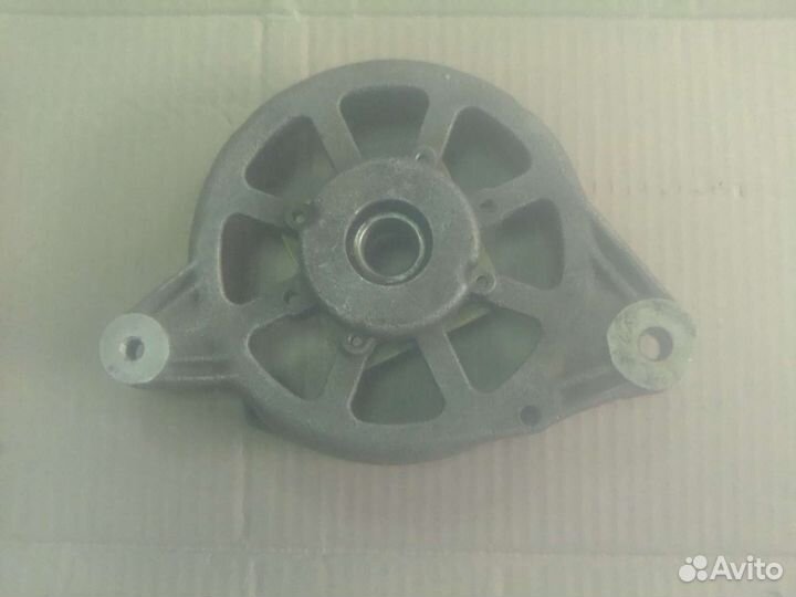 Крышка генератора передняя