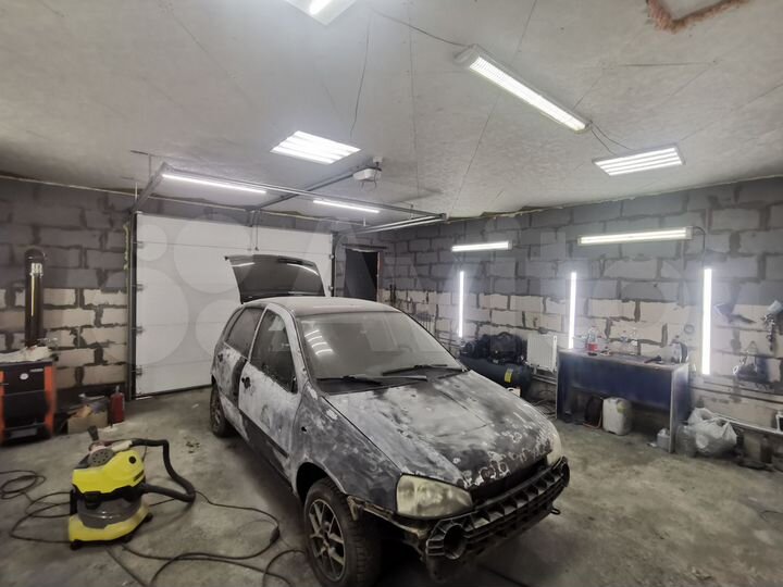 Гараж, > 30 м²