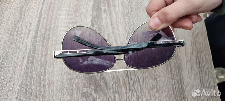 Солнцезащитные очки женские брендовые