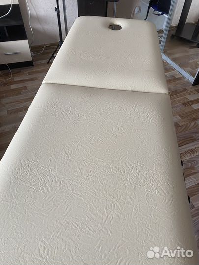 Кушетка-массажный стол