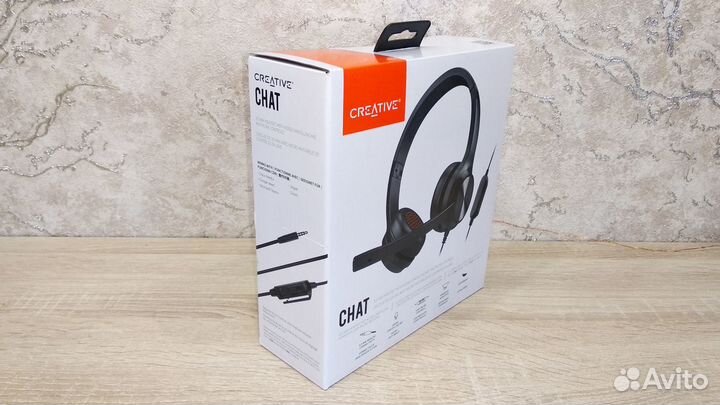Гарнитура Creative Chat