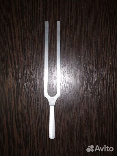 Камертон вилочный классический