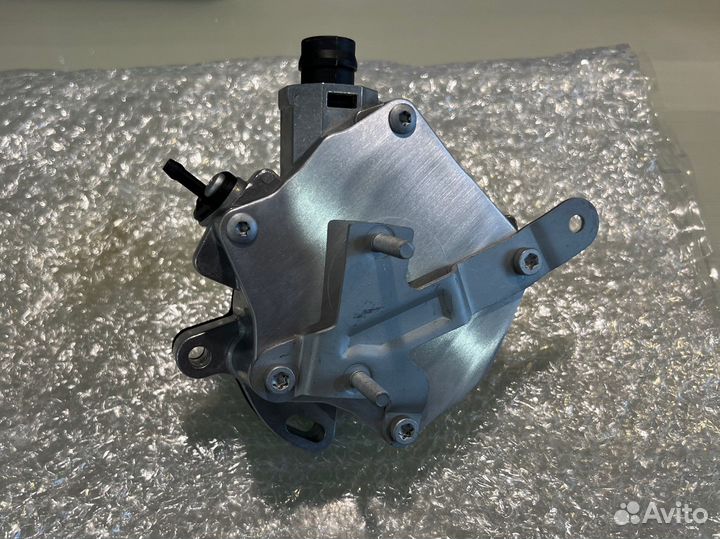 Вакуумный насос Ford Focus 1.5 EcoBoost