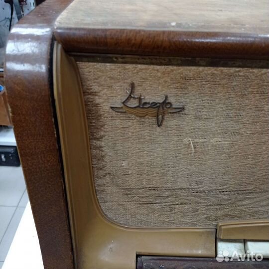 Ламповая радиола Исеть (сзр)