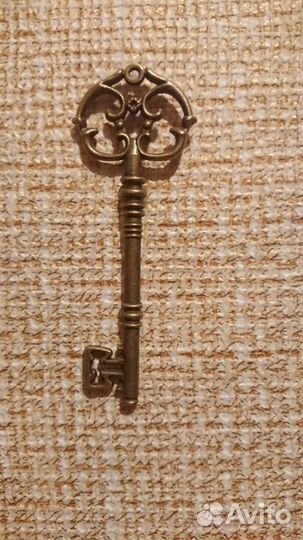 Ключница, инсталляция