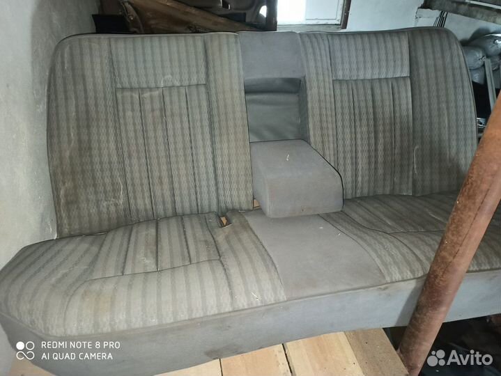 Задний диван w124 мерседес