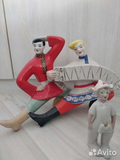 Фарфор, керамика, календарь, салфетница СССР