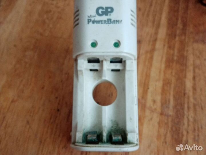 Зарядное устройство. Для аккам батареек