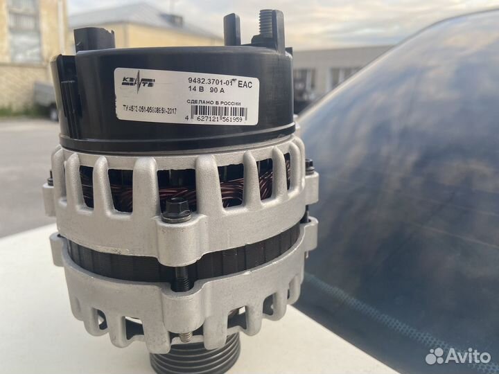 Генератор на LADA largus 90a