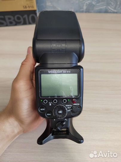 Фотовспышка nikon-sb 910