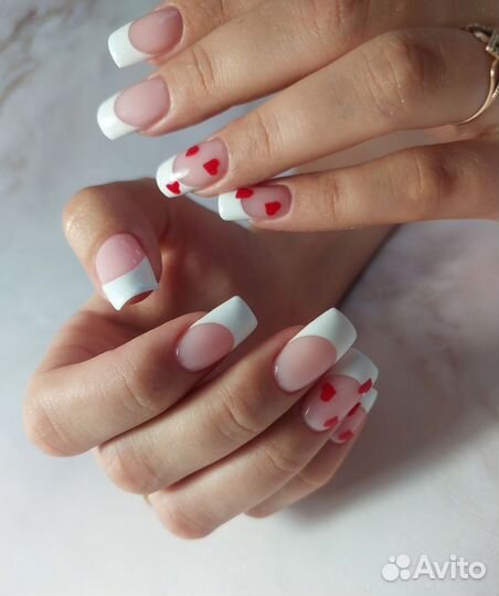 Маникюр, наращивание ногтей, педикюр ЖК Амград