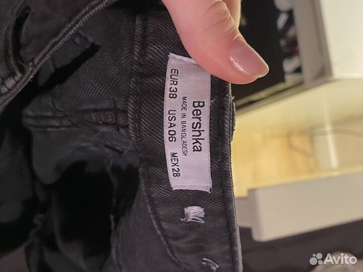 Джинсы bershka