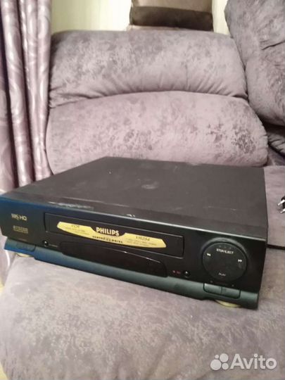 Видеомагнитофон panasonic