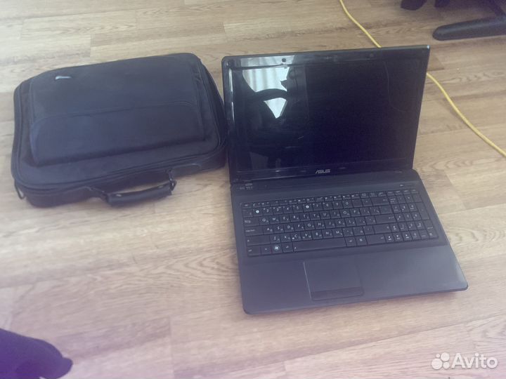 Ноутбук asus