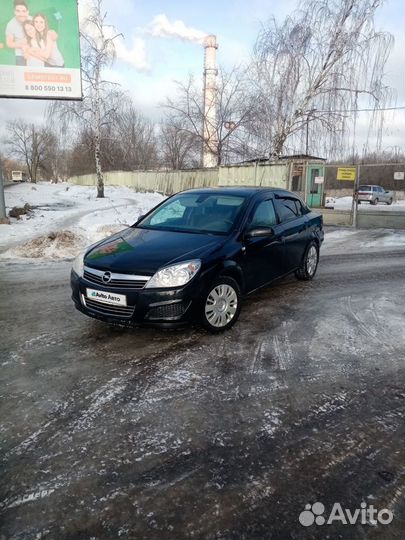 Opel Astra 1.6 МТ, 2010, 75 000 км