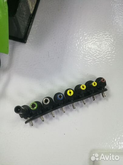 АВТОМОБИЛЬНОЕ универсальное зарядное устройство