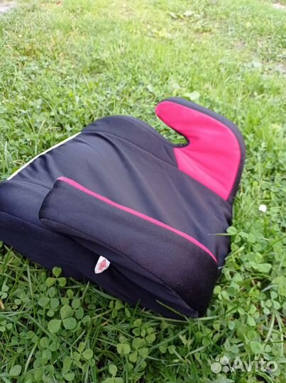 Детское сиденье бустер