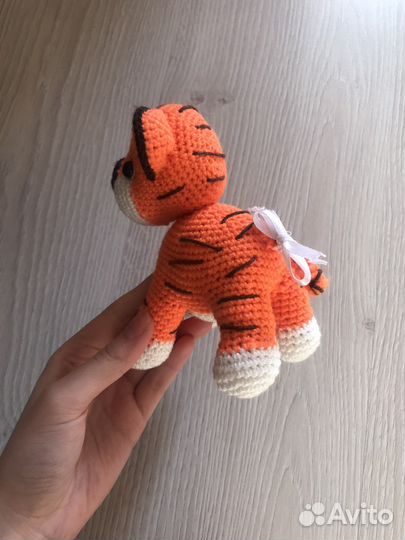 Вязаная игрушка ручной работы тигрёнок Подарок