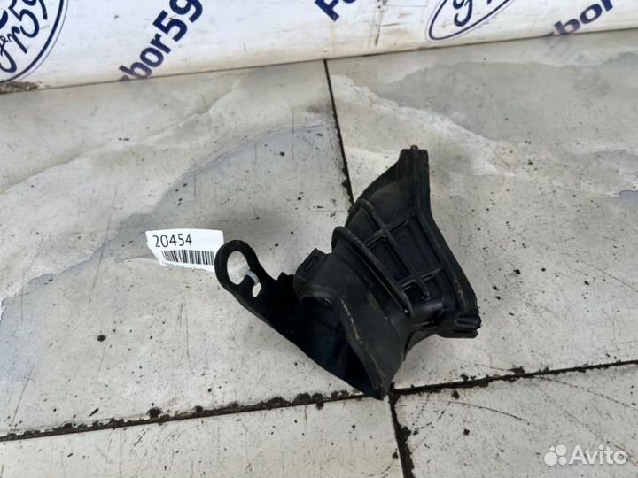 Патрубок воздушного фильтра Ford Focus 3 CB8 2011