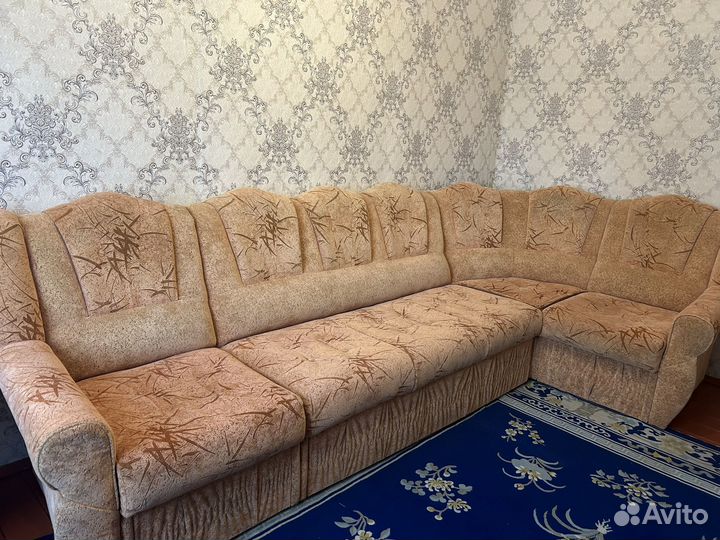 Угловой диван бу