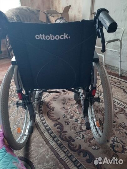 Продам памперсы, ходунки,коляски инвалидные2шт