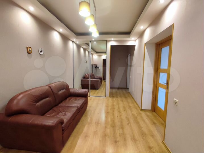 2-к. квартира, 70,1 м², 4/8 эт.