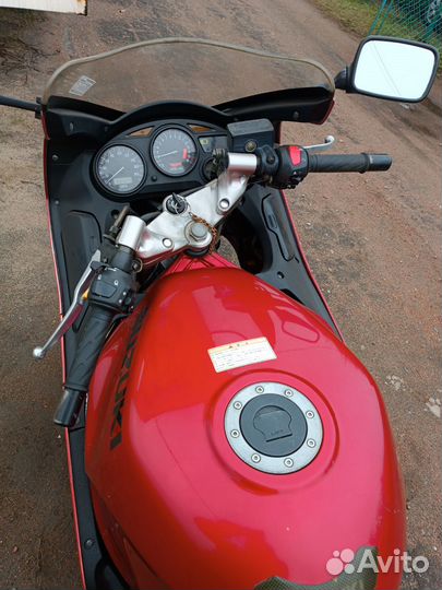 Suzuki RF 400 R