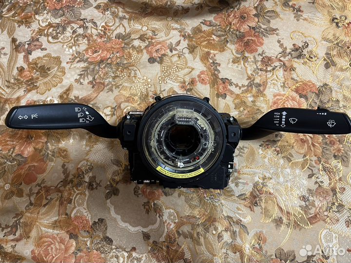 Переключатель подрулевой Audi