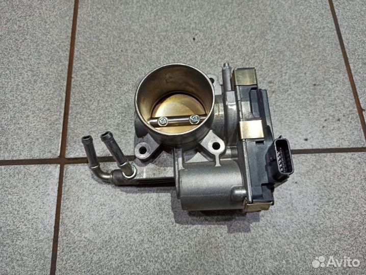 Дроссельная заслонка Nissan Note E12-621379 HR12DE