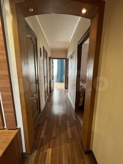 4-к. квартира, 80 м², 8/10 эт.