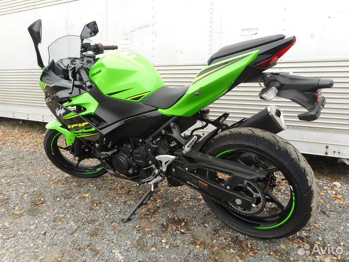 Kawasaki ninja 400R ABS No. B10761