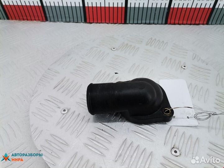 Корпус термостата Subaru Legacy 2 1996 11060AA071